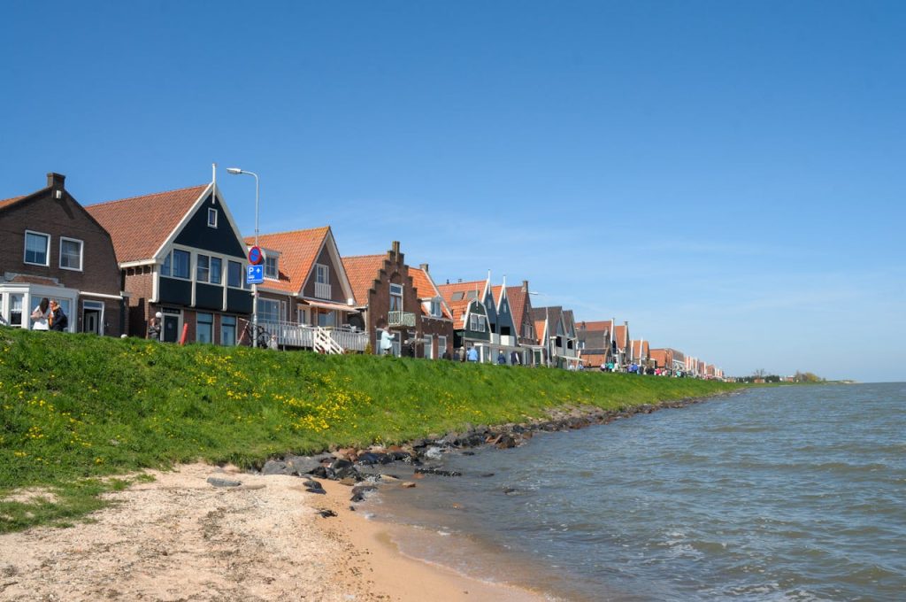Waarom wonen en leven aan de kust zoveel mensen trekt