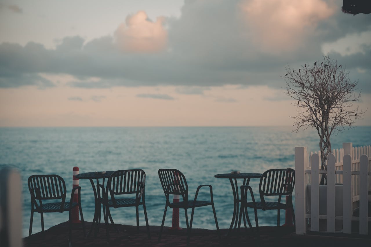 Zo maak je jouw tuin en terras klaar voor frisse avonden aan zee